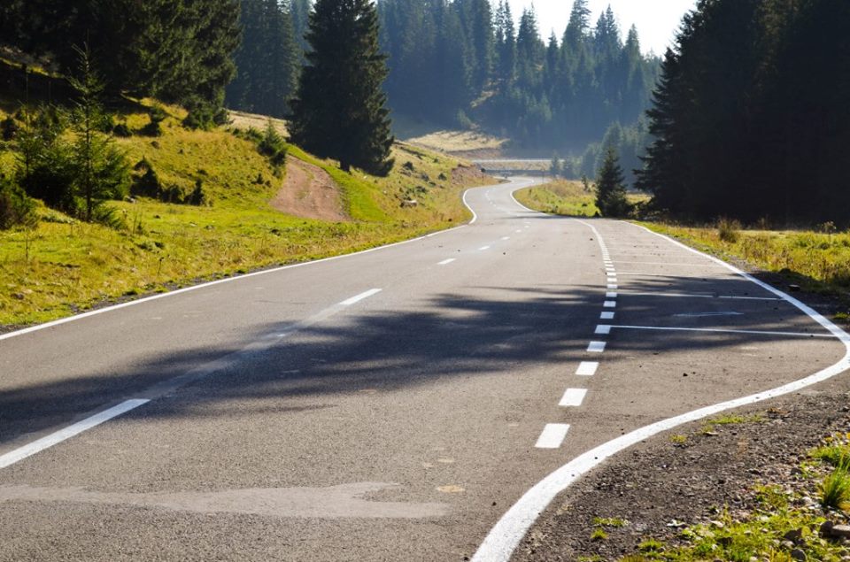 65 de km de drumuri județene reabilitați și modernizați în 2017 în județul Cluj