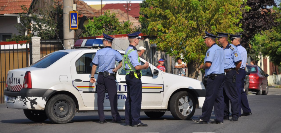 POLIŢIŞTII DIN ALBA VOR ASIGURA UN CLIMAT DE ORDINE, LINIŞTE ŞI SIGURANŢĂ ŞI DE ANUL NOU