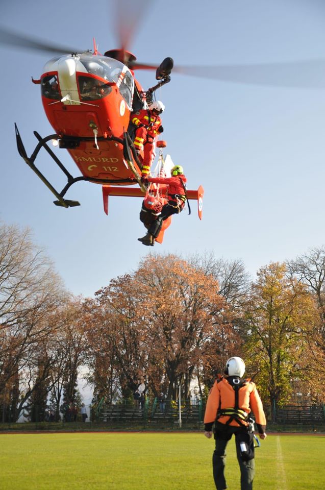 Exercițiu de salvare cu suport aerian, desfășurat de Salvamont Sibiu la Bâlea Lac