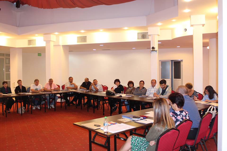 Liderii şi experţii romi, instruiţi de Consiliul Judeţean Cluj în cadrul unui proiect european