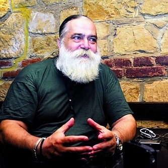 Fane Naghy, bateristul de la Semnal M, se vindeca cu ozon!