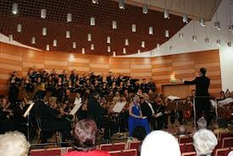 Biserica Evanghelică, gazda unui concert susținut de Orchestra Simfonică a Filarmonicii „Oltenia”