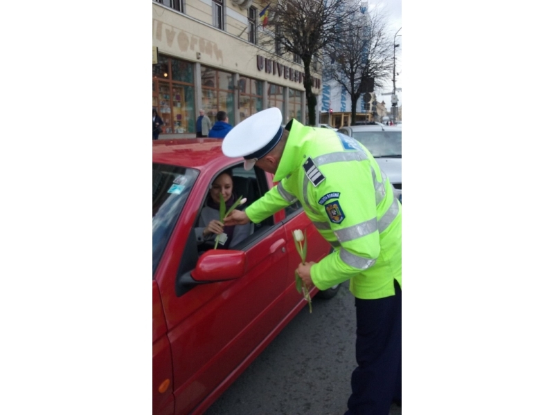 Cluj Napoca: Flori pentru șoferițe