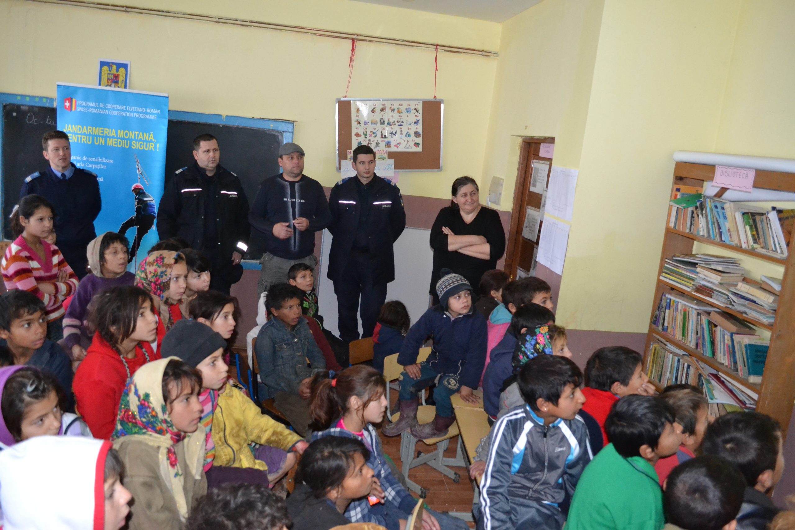 Activitate preventiv-educativă cu copiii de etnie rromă la Şcoala Generală din Ponorâta