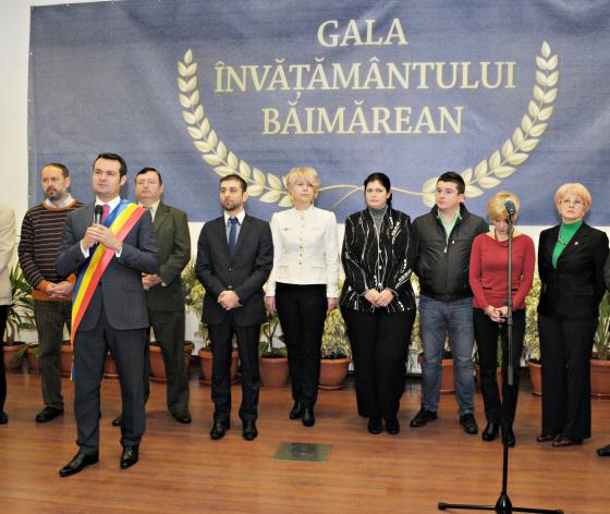 115 elevi şi 66 de profesori recompensaţi la Gala Învăţământului Băimărean