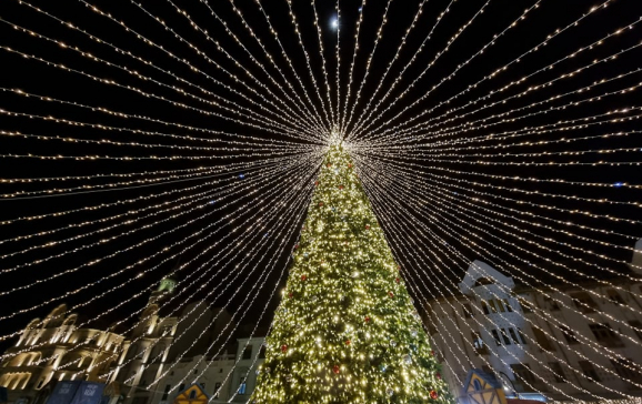 Vineri, 2 decembrie, se aprinde iluminatul festiv în Oradea