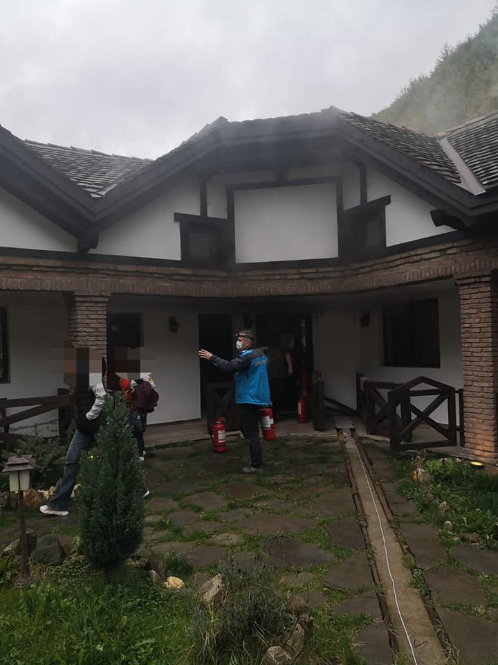 Incendiu la o cabană din Bistrița Bîrgăului