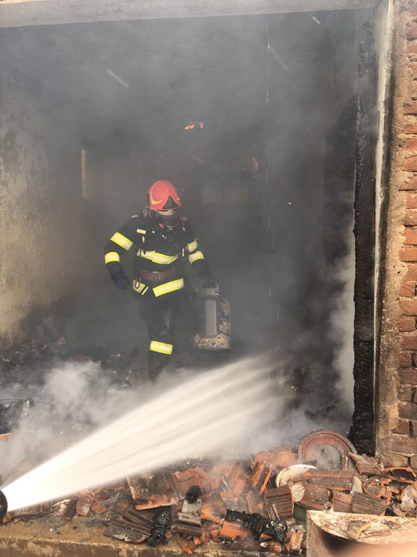 Incendiu la o locuință din localitatea bihoreană Câmp