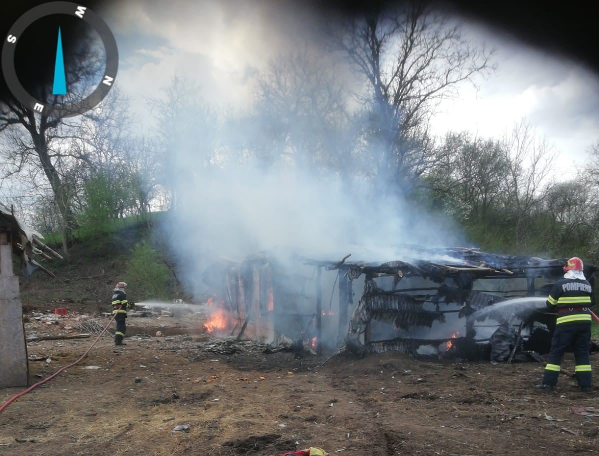 Incendiu la o casă din localitatea Cuceu