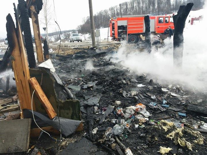 Incendiu stins de pompieri în Făgetu
