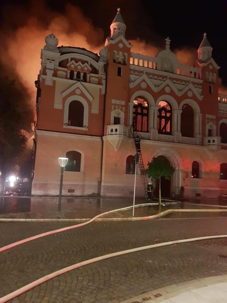 Incendiu produs la Palatul Episcopal Greco-Catolic din Oradea