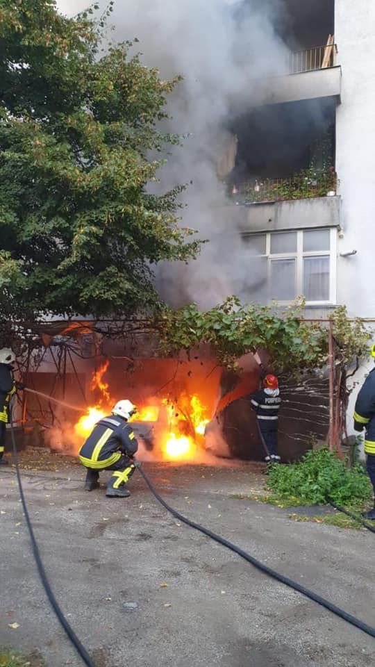 Incendiu la un autoturism în Satu Mare