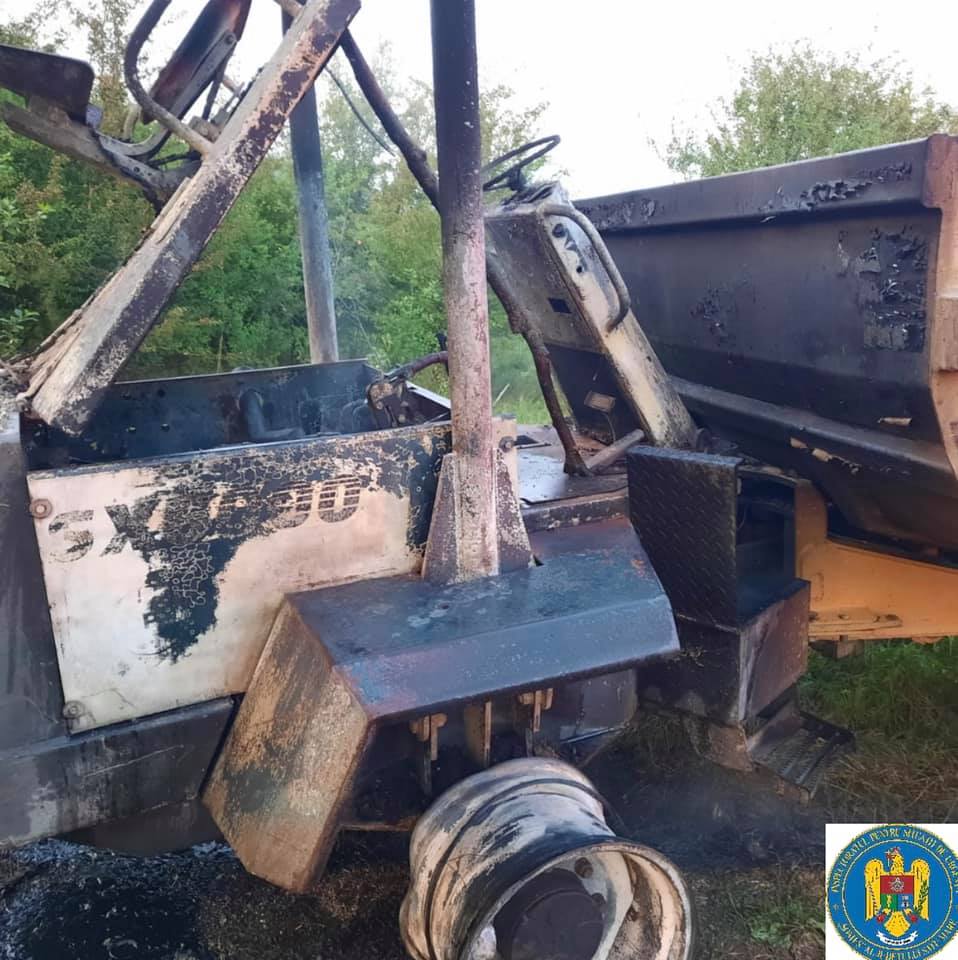 Incendiu la un utilaj agricol, în localitatea Târșolț