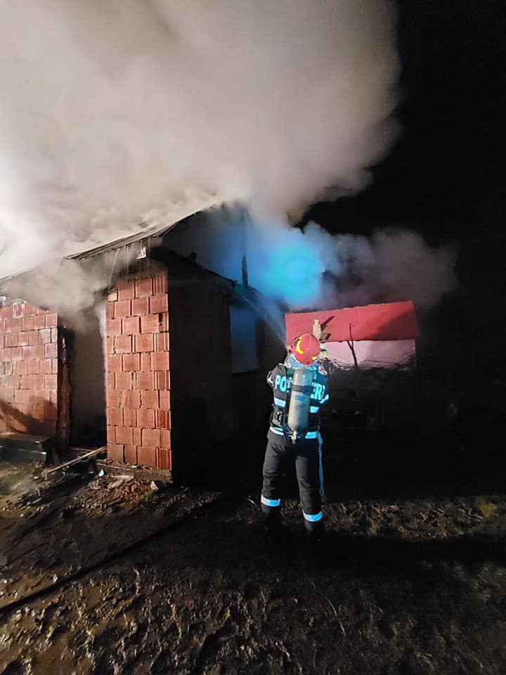 Incendiu în Negrești Oaș
