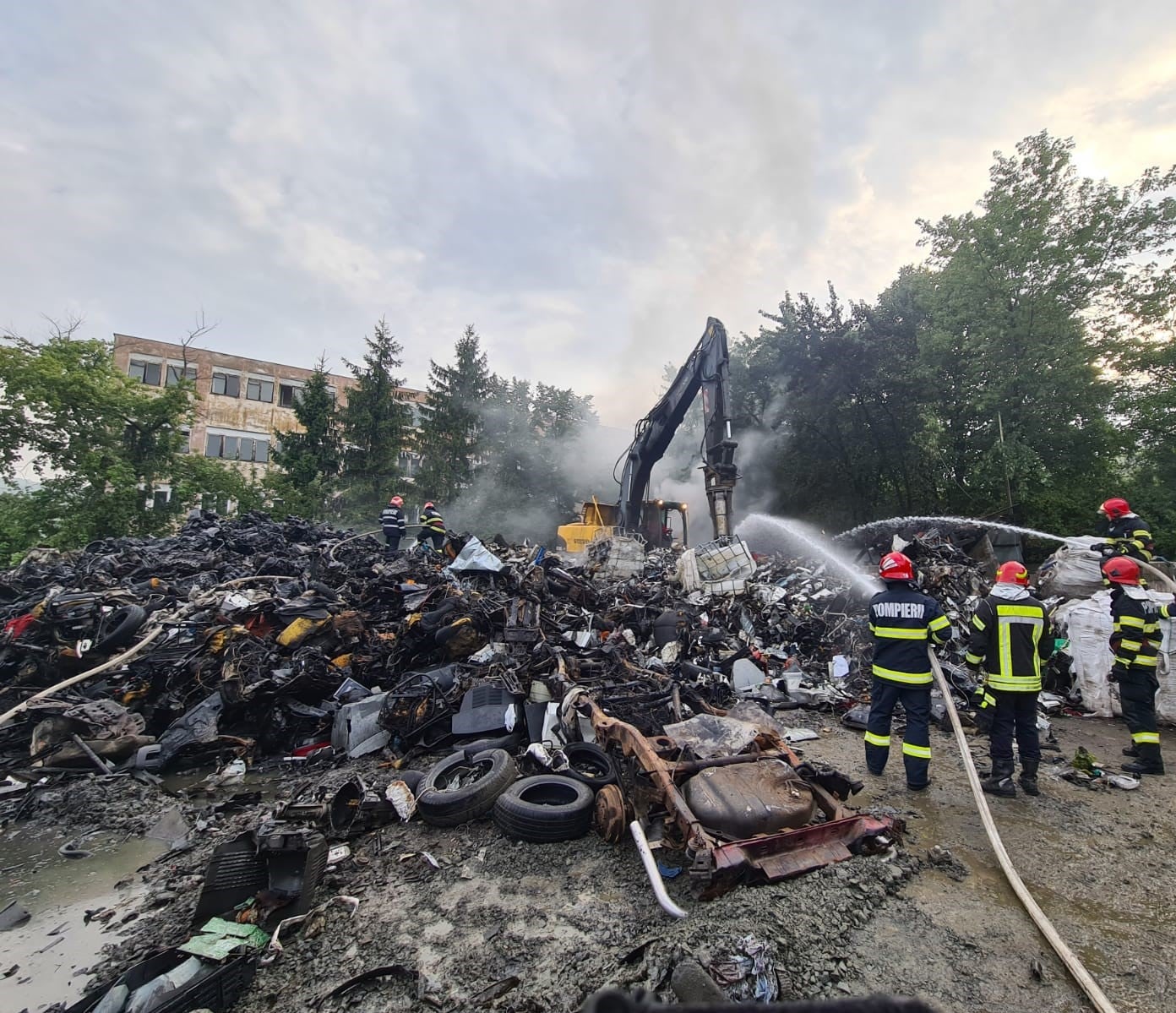 Incendiu la un depozit din Zalău