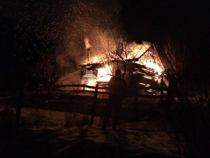 Bistrița: Incendiu produs la o cabană de lemn din cartierul Sigmir