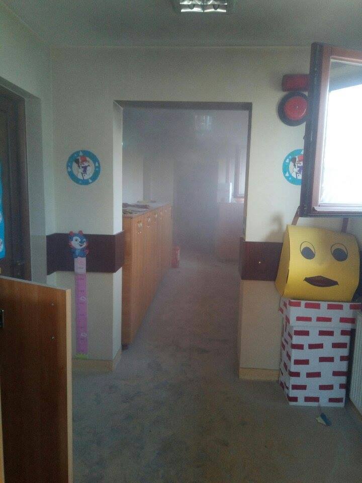 Incendiu produs la o grădiniță din Rebrișoara. 60 de copii au fost evacuați