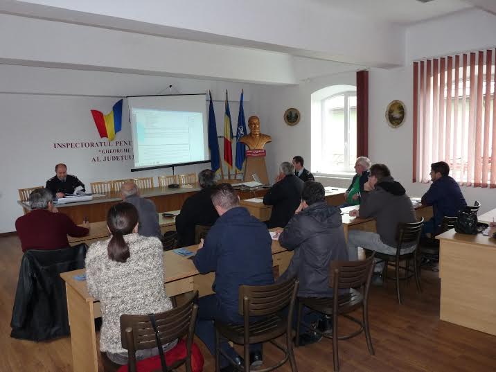 ISU Maramureș: Instruire semestrială cu șefii Serviciilor Private pentru Situații de Urgență din județ