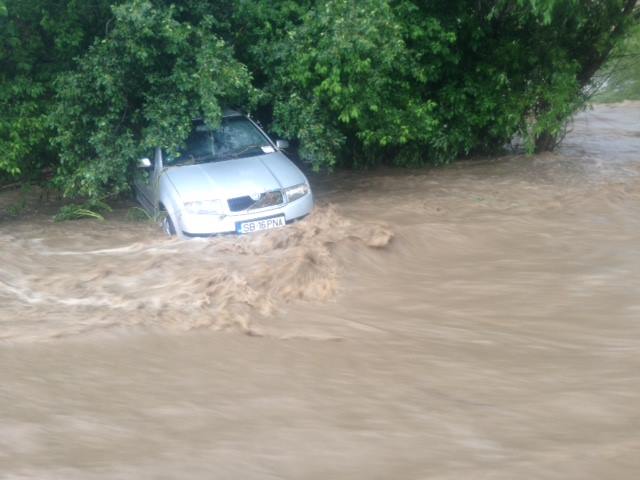 Vezi care sunt efectele inundațiilor produse în ultimele 24 de ore în județul Sibiu