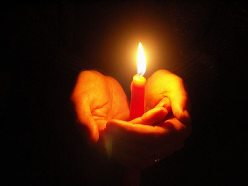 Pastorala ÎPS Andrei Andreicuț la Învierea Domnului: Între lumină şi întuneric, între Hristos şi diavolul