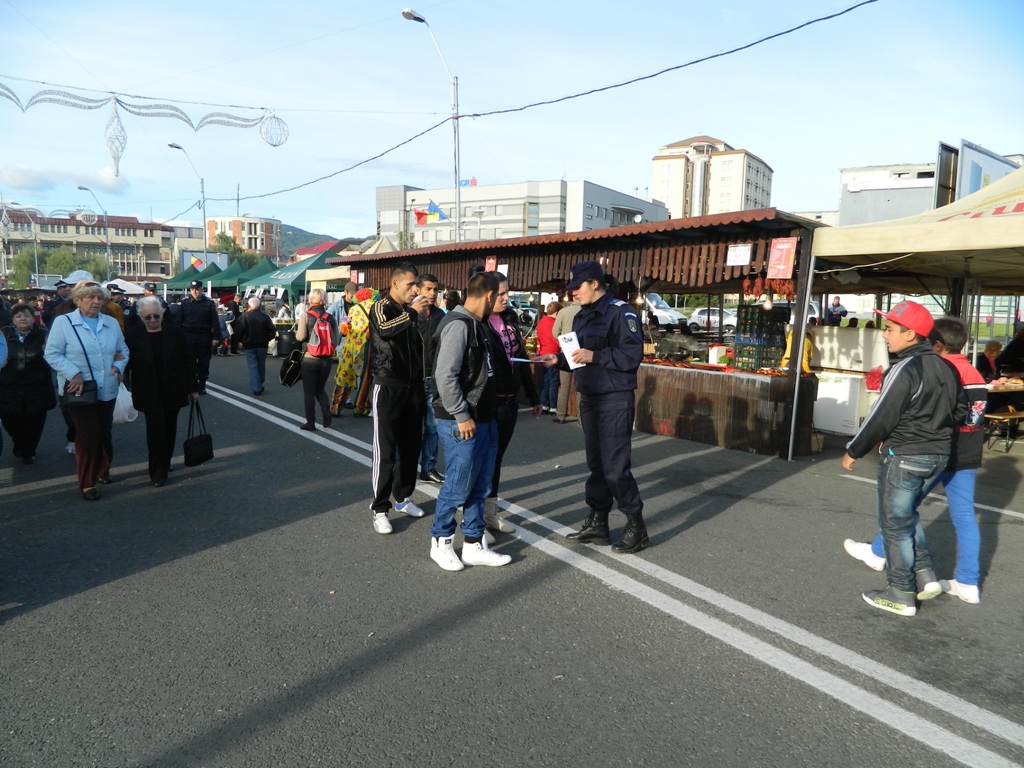 Peste 200 de jandarmi vor asigura ordinea la Festivalul “Sărbătoarea Castanelor” 2016