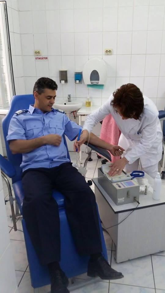 Treizeci de jandarmi sibieni au donat azi sânge