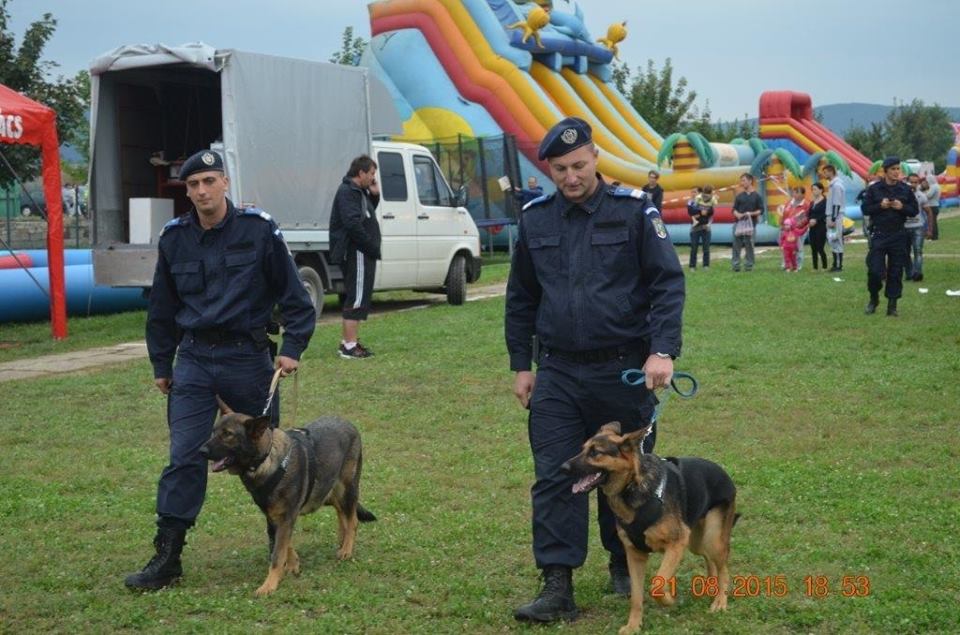 Jandarmii din Bistriţa-Năsăud, în mijlocul cetăţenilor la acest sfârşit de săptămână