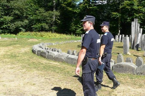 5 persoane sancționate pentri încălcarea regulamentului de vizitare al sitului arheologic Sarmizegetusa Regia
