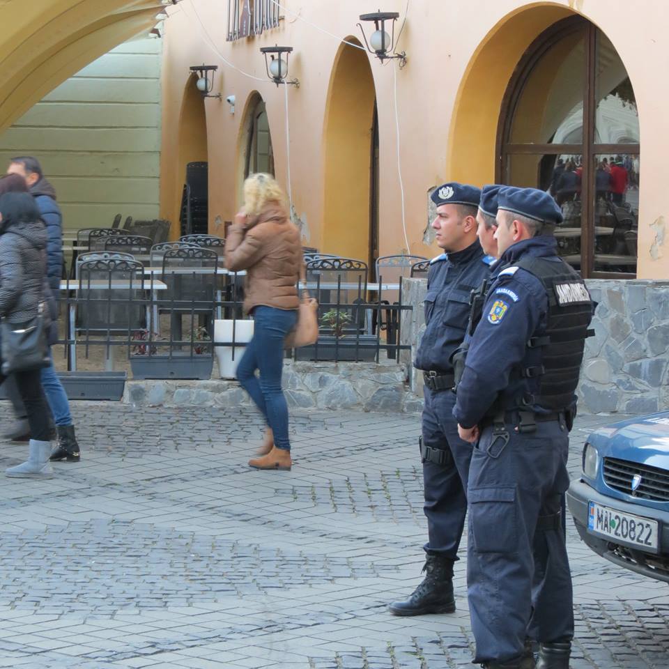 Peste 30 de jandarmii vor fi prezenţi, în preajma lăcaşurilor de cult din Sibiu, Mediaş, Avrig şi staţiunea Păltiniş