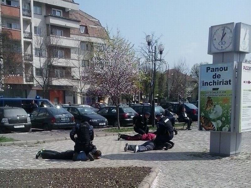 Scandal iscat între patru tineri, aplanat de jandarmii bistriţeni în această dimineaţă