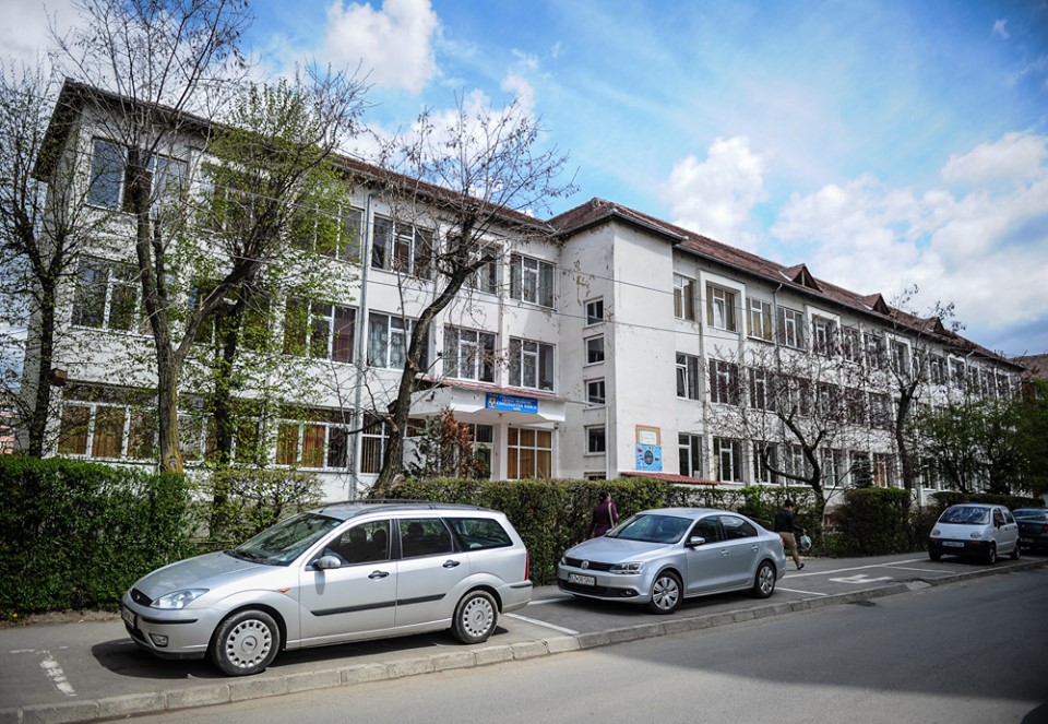 Încep lucrările de reabilitare a clădirii Liceului Constantin Noica din Sibiu