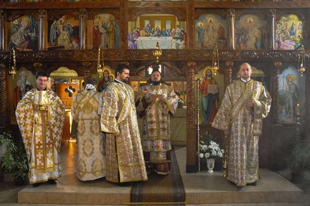 Liturghie Arhierească la Parohia Cehei