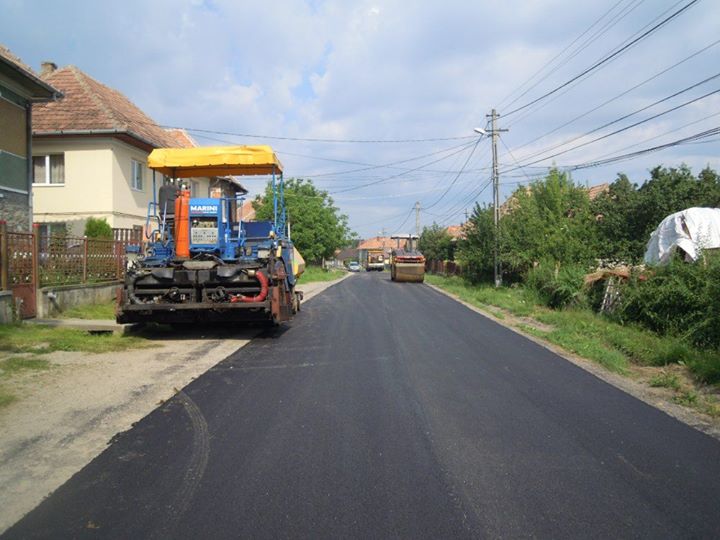 Lucrările de întreţinere efectuate pe raza localităţii Gheorgheni, aproape de final