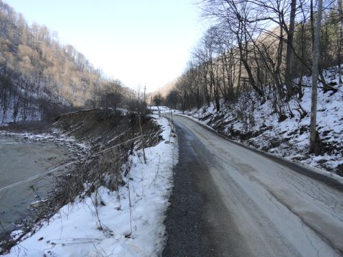 Situaţie îngrijorătoare, creată de distrugerea malurilor râurilor ce traversează localitățile Bărsana, Bistra şi Săliştea de Sus