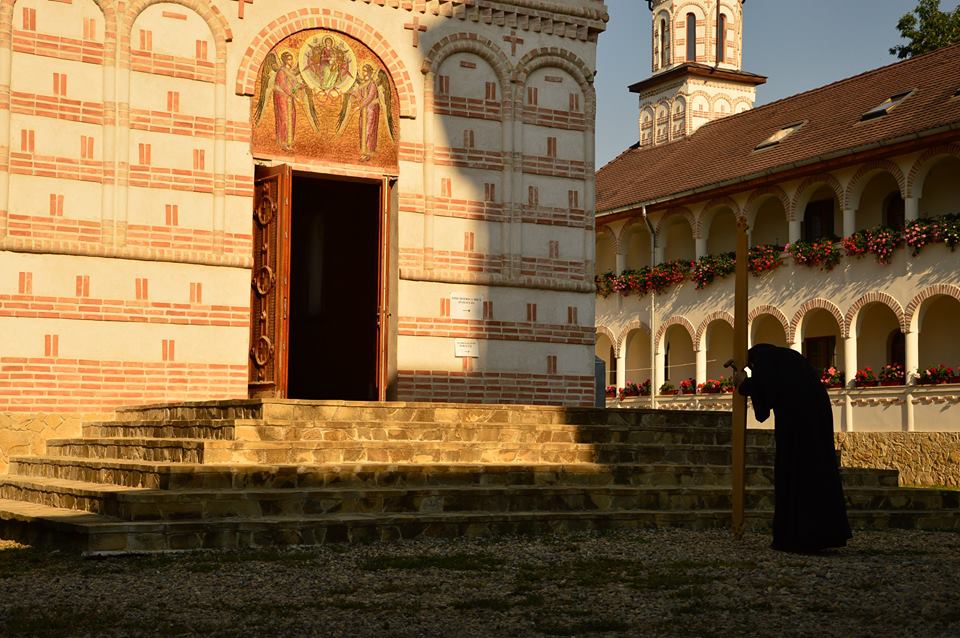 Hramul Sfinţilor Arhangheli Mihail şi Gavril la Mănăstirea Mihai Vodă Turda