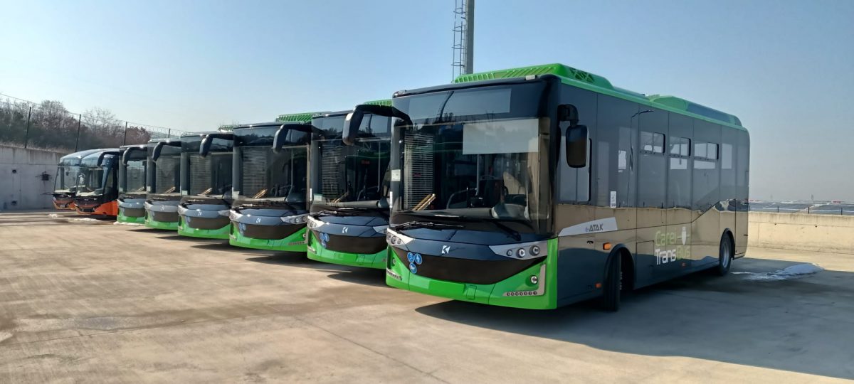 Primăria Carei a recepționat șapte microbuze electrice