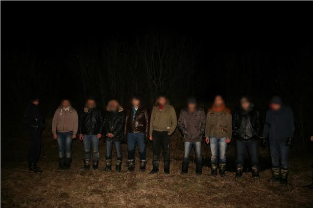 Doisprezece migranţi sirieni şi albanezi reţinuţi la frontieră
