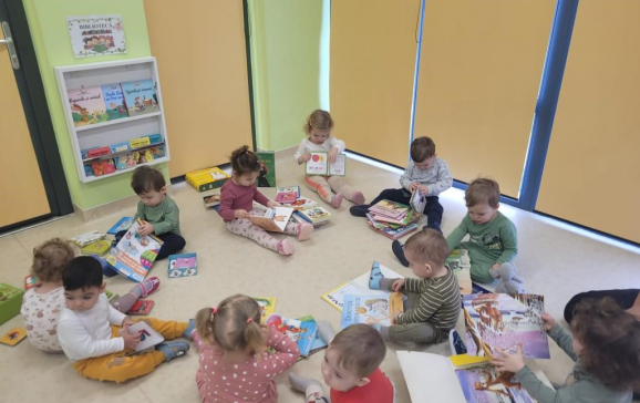 Creșele orădene, mai bogate cu 15 mini biblioteci