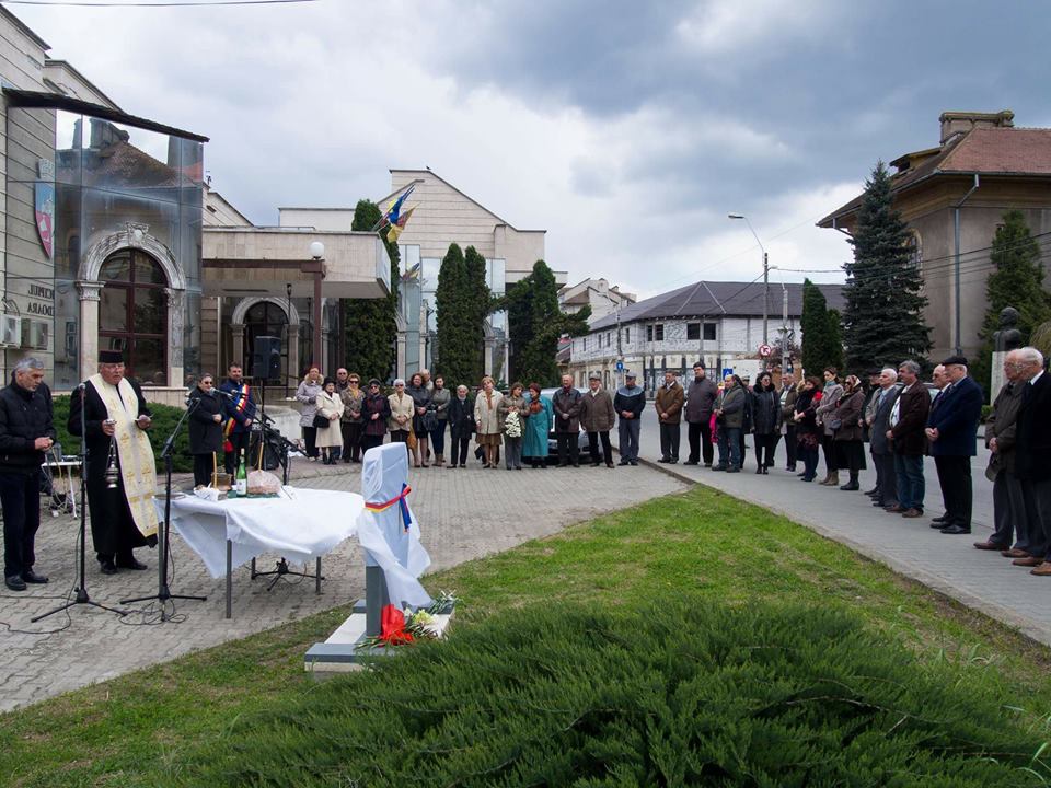 Monument ridicat în Hunedoara, în memoria foștilor deținuți politici