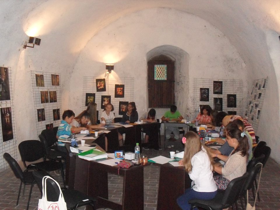 Muzeul de Arheologie, Istorie și Etnografie Hunedoara: A inceput Atelierul de scriere creativă pentru copii „Poveștile Monumentelor”