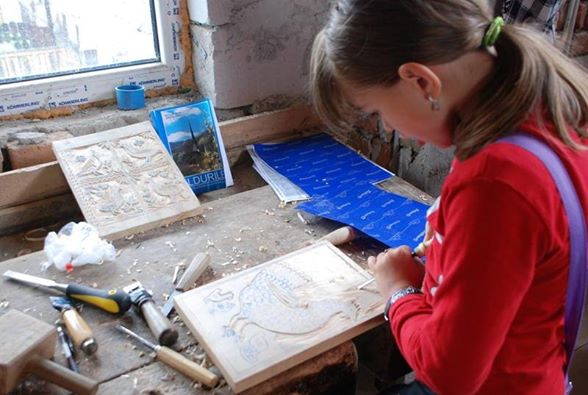 Cluj Napoca: Faza judeţeană a Olimpiadei „Meşteşuguri Artistice Tradiţionale” (sâmbătă, 16 mai)