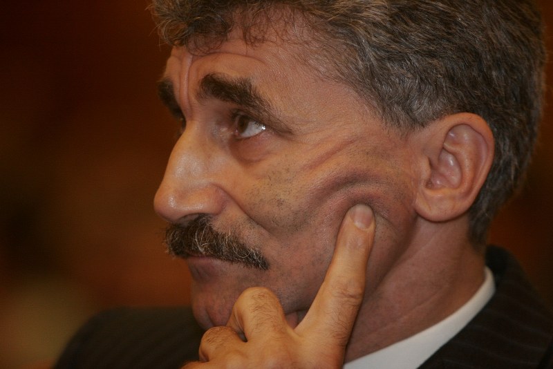 Ioan Oltean: ,,Subminarea funcţionării sistemului de învăţământ şi cercetare” (DECLARAȚIE POLITICĂ)