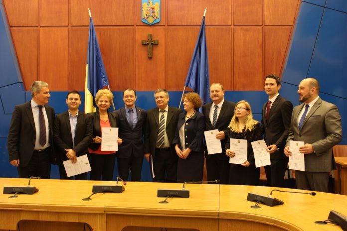 Cei 7 senatori și deputați de Bistrița-Năsăud au intrat în posesia certificatelor de parlamentari