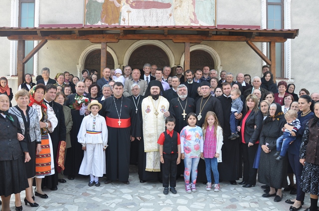 Liturghie Arhierească la Parohia Ciumărna