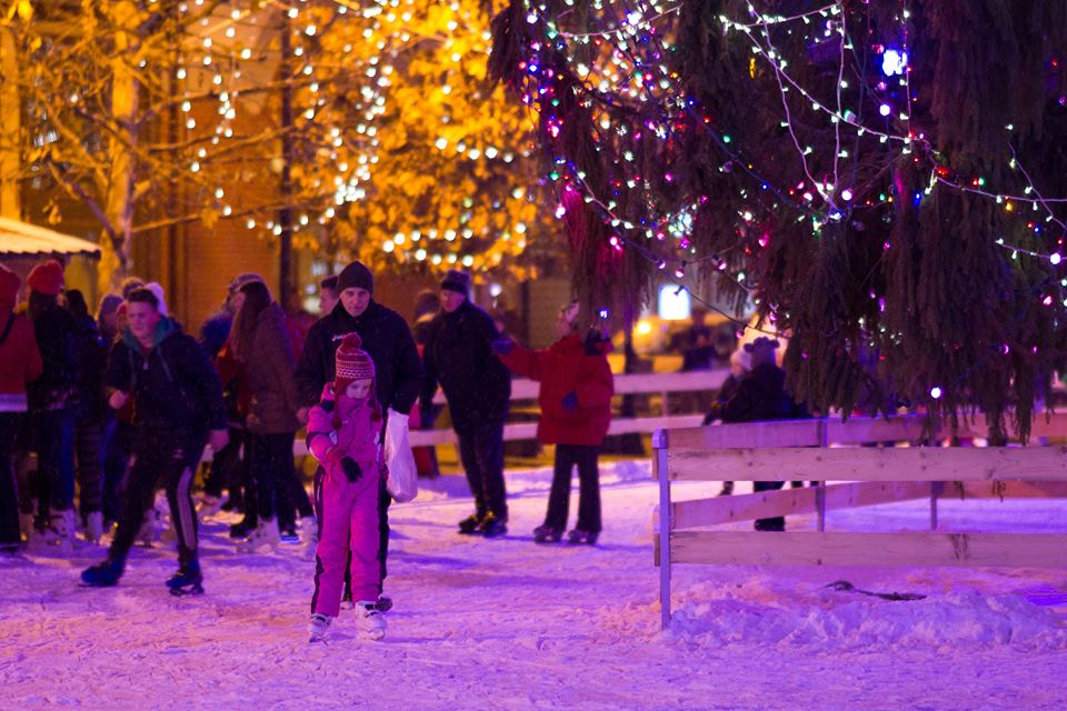 Patinoarul din Mediaș se redeschide în data de 5 decembrie