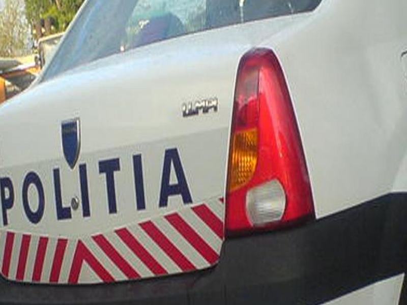 DIPȘA: Un bărbat de 60 de ani a murit după ce a intervenit într-un conflict provocat de 4 romi