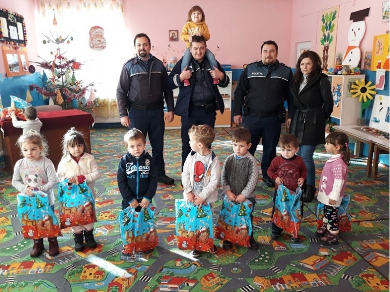 Misiuni speciale de Sfântul Nicolae, executate de polițiștii din Beliș și Gherla