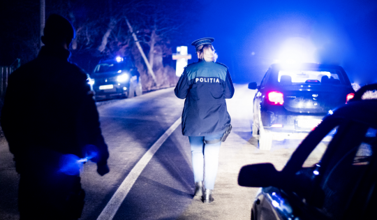 Conducător auto cu privire la care sunt indicii că ar fi consumat substanţe psihoactive, depistat de poliţiştii bistrițeni