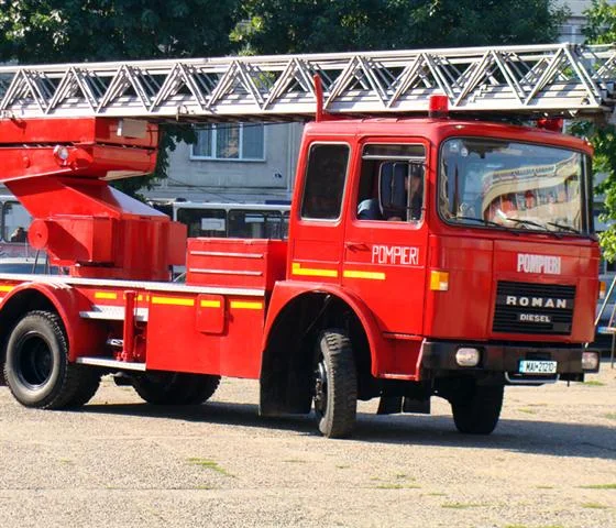 Incendiu izbucnit la o hală dezafectată din Blaj