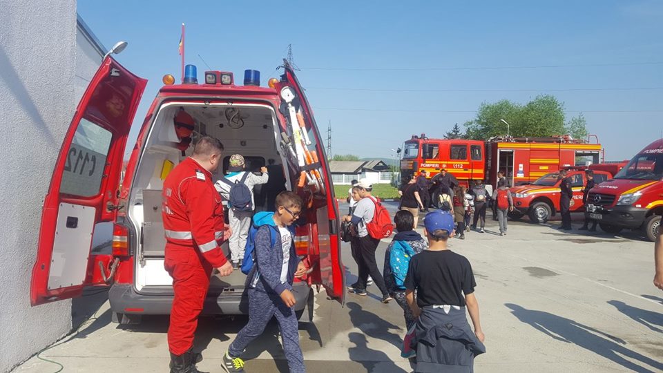 Elevi în vizită la Punctul de Lucru Avrig al ISU Sibiu
